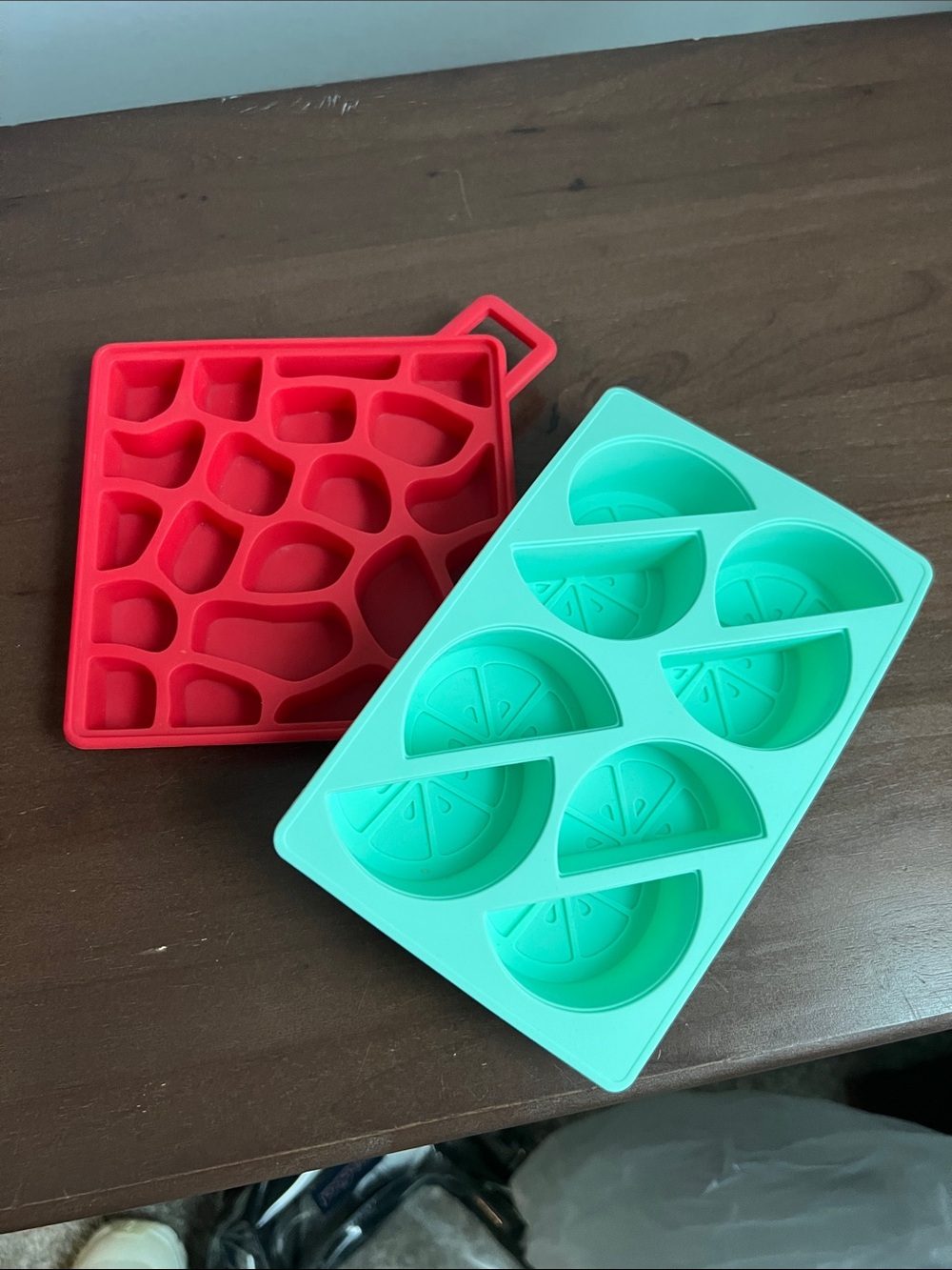 Silicone Ice Cube/jello mold Set - Red and Teal